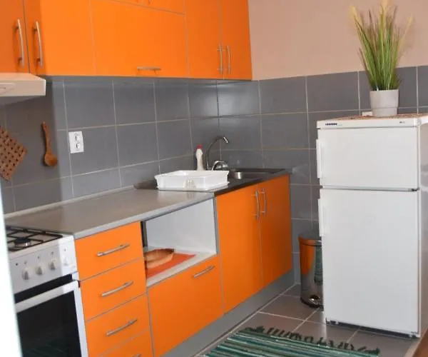 شقة Petar موكرا غورا