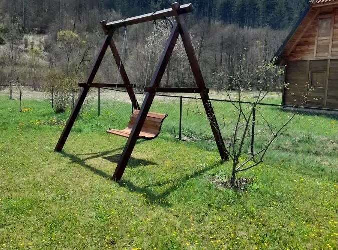 Petar شقة موكرا غورا