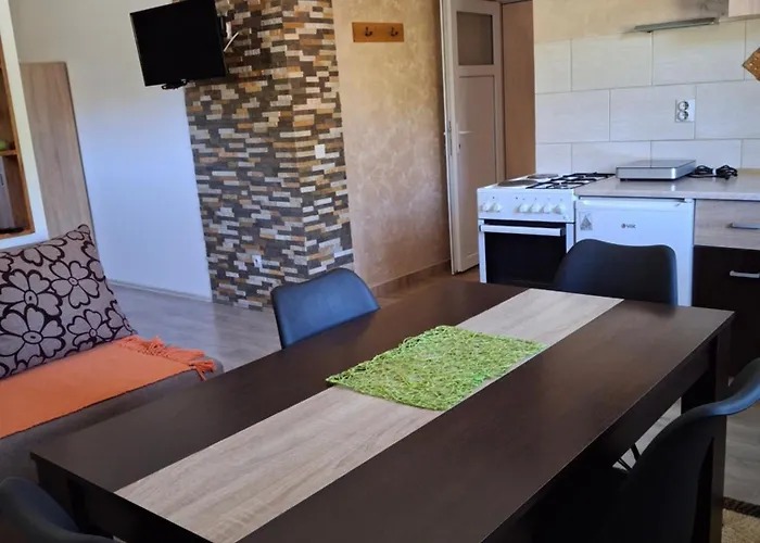 Petar موكرا غورا